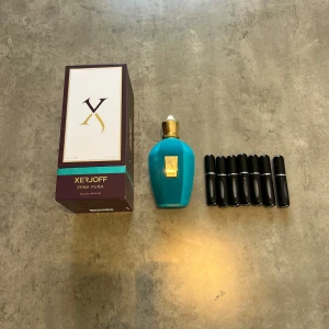 Erba pura xerjoff samples - Säljer nu sampels på den trendiga niche parfymen Erba pura. | Nypris för hela parfymen är 3200 och jag säljer just nu 5 ml för 195. | 5ml bör räcka i tre månader eftersom man bara behöver ett sprut av parfymen.  | Hör av er vid frågor! 😊