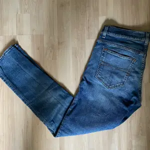 Tiger Of Sweden jeans | storlek 29/32 | model evovle | pris 349 kr ej hugget i sten | fraktar via PostNord eller instabox på köparens bekostnad | skriv vid minsta lilla fundering! 