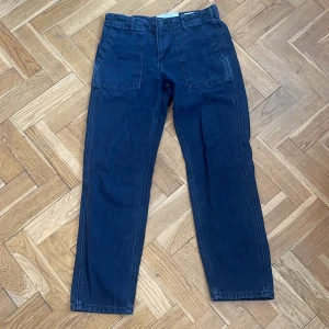 Straight leg jeans - Mörkbå, mid waist