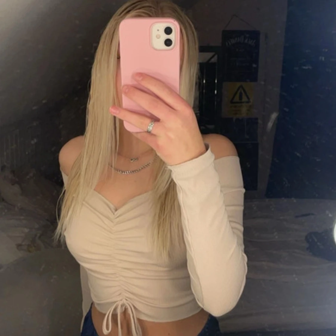 Beige långärmad tröja