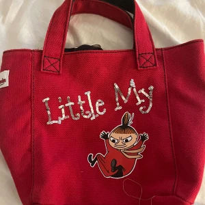 Lilla my väska - Jätte gullig lilla my väska som är perfekt när man ska till stan! Hög kvalitet 