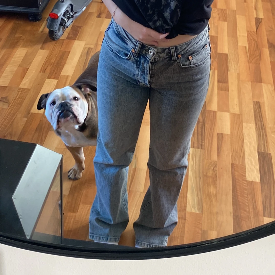 Tvåfärgade straight jeans 