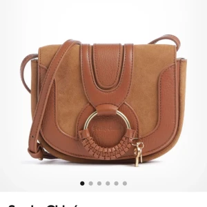 Väska från See by Chloé - Intressekoll på denna snygga bruna axelväska från See by Chloé. Köpt för runt 3500, har lite märkare fläckar baktill men inget som inte kan tvättas bort! Kan tänka mig att sälja för 1300kr