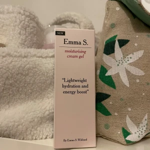 Emma s - Helt ny ansiktskräm av Emma s. Oöppnad och oanvänd 