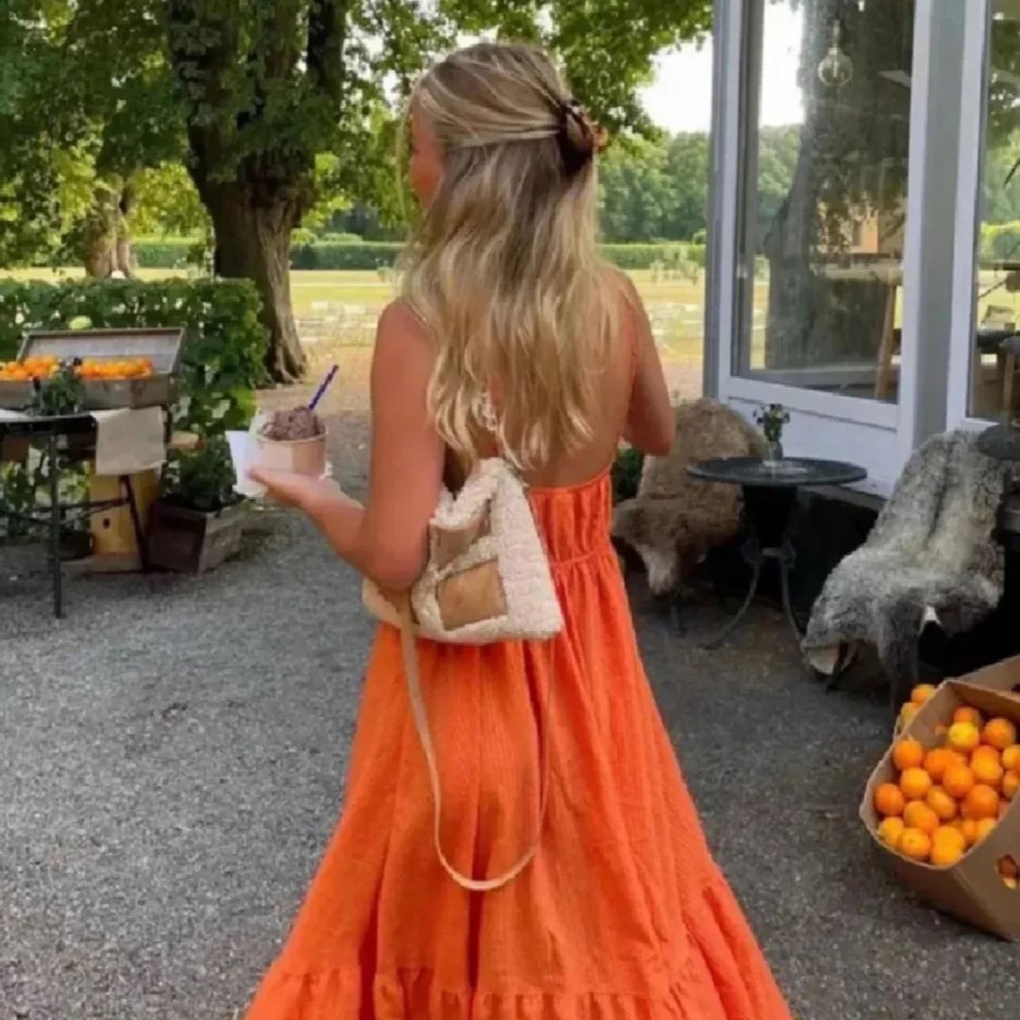 Orange långklänning  - 1