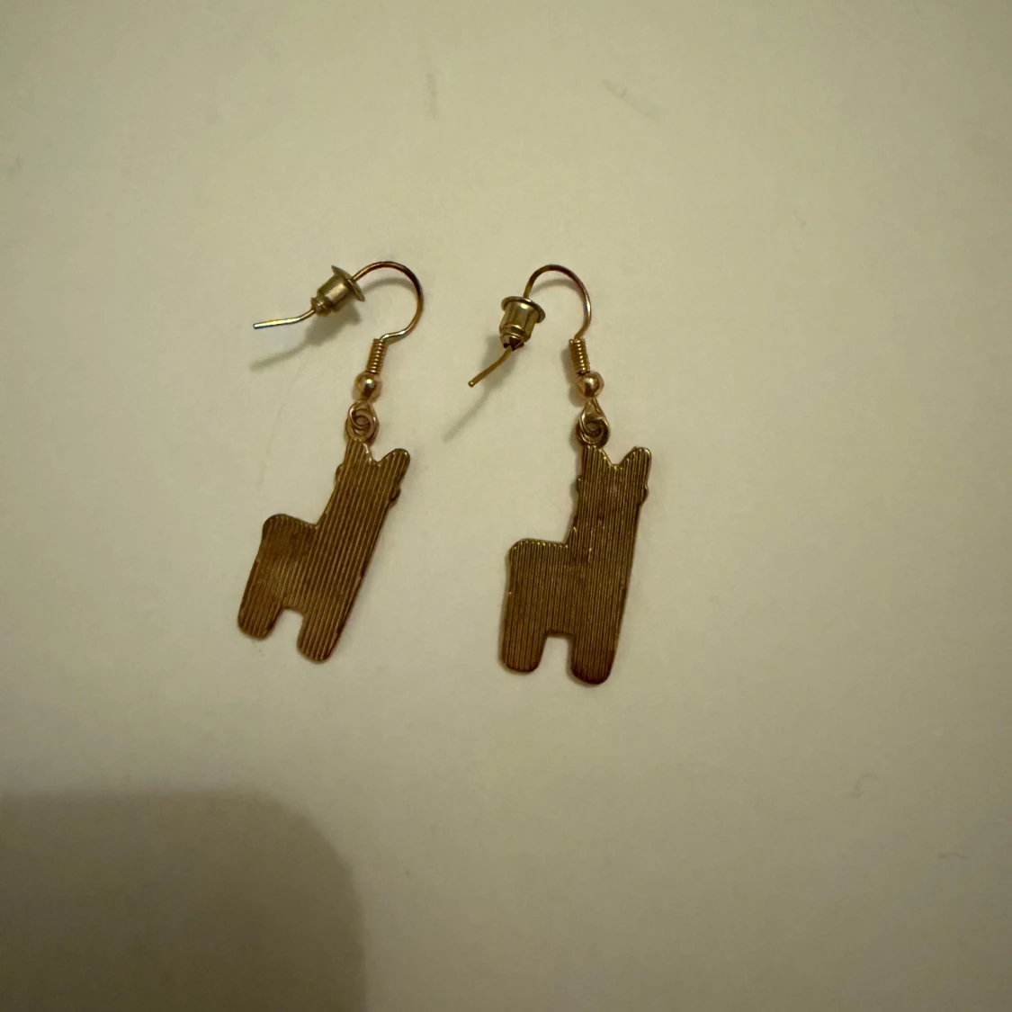 Färgglada lamaformade örhängen - 1