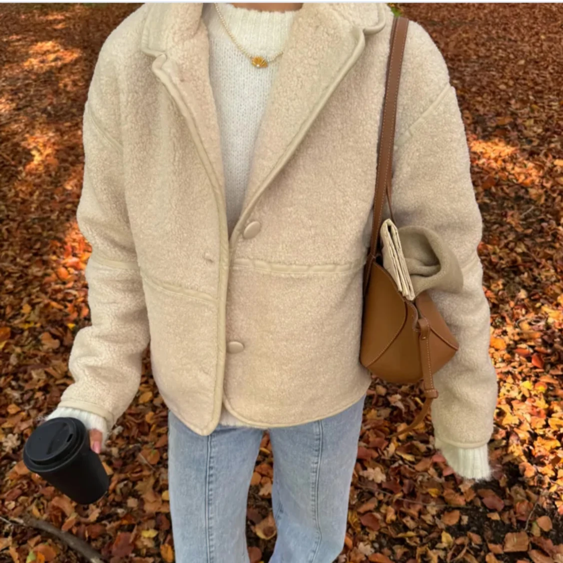 Beige teddyjacka från Nelly - 1