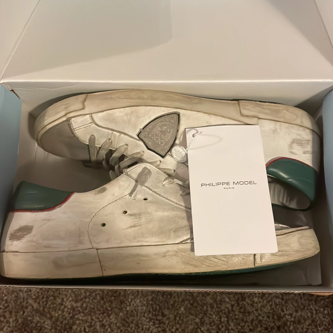 Vita sneakers från Philippe Model - 3