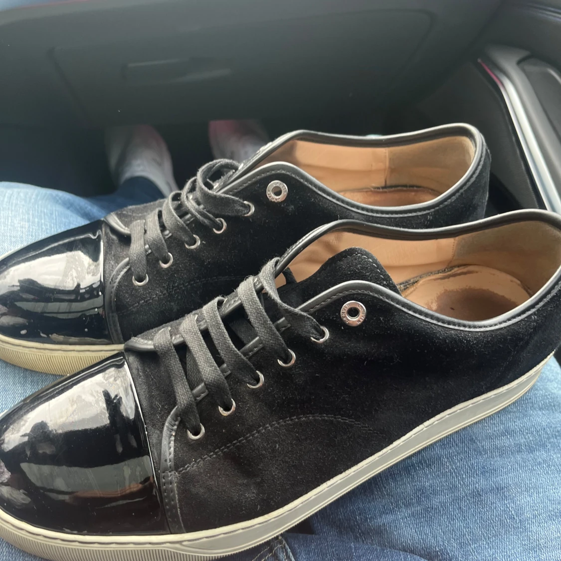 Svarta captoes från Lanvin - 3