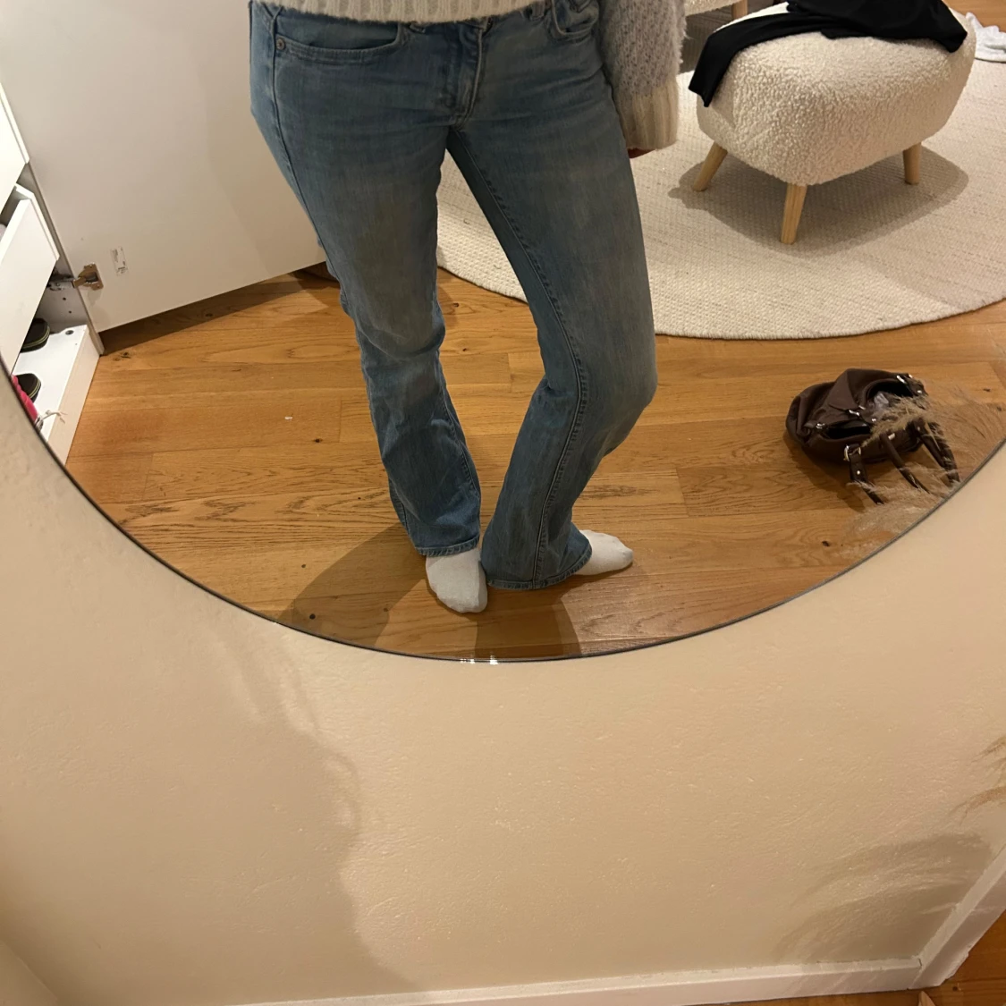 Blå jeans med bootcut - 1