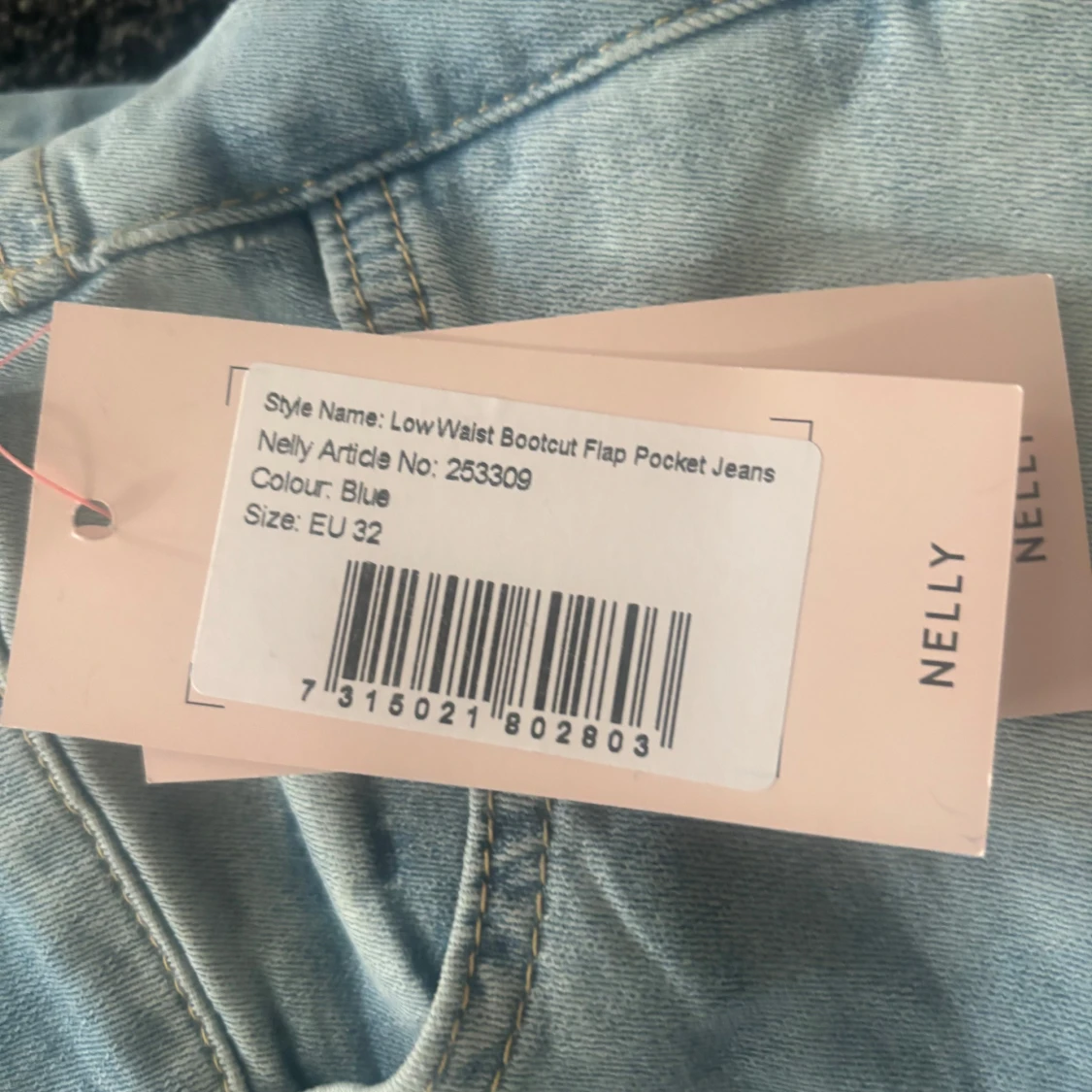 Blå bootcut jeans från Nelly - 2