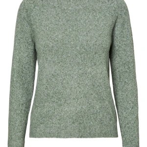 Stickat tröja😍 - Säljer denna fina gröna stickade tröja, den är i super fint skick!! Pris kan diskuteras. Nypris: 299kr