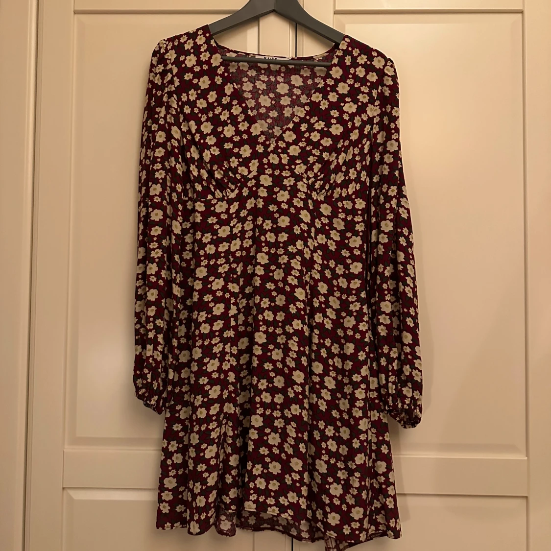 Blommig klänning - 90