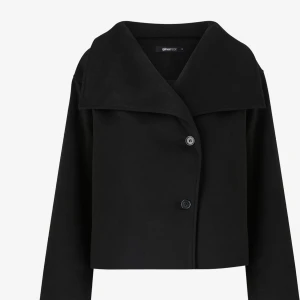 Kappa Funnel Neck Jacket - Slutsåld i denna storlek överallt! Från Gina tricot. Endast testad. Nypris 699.