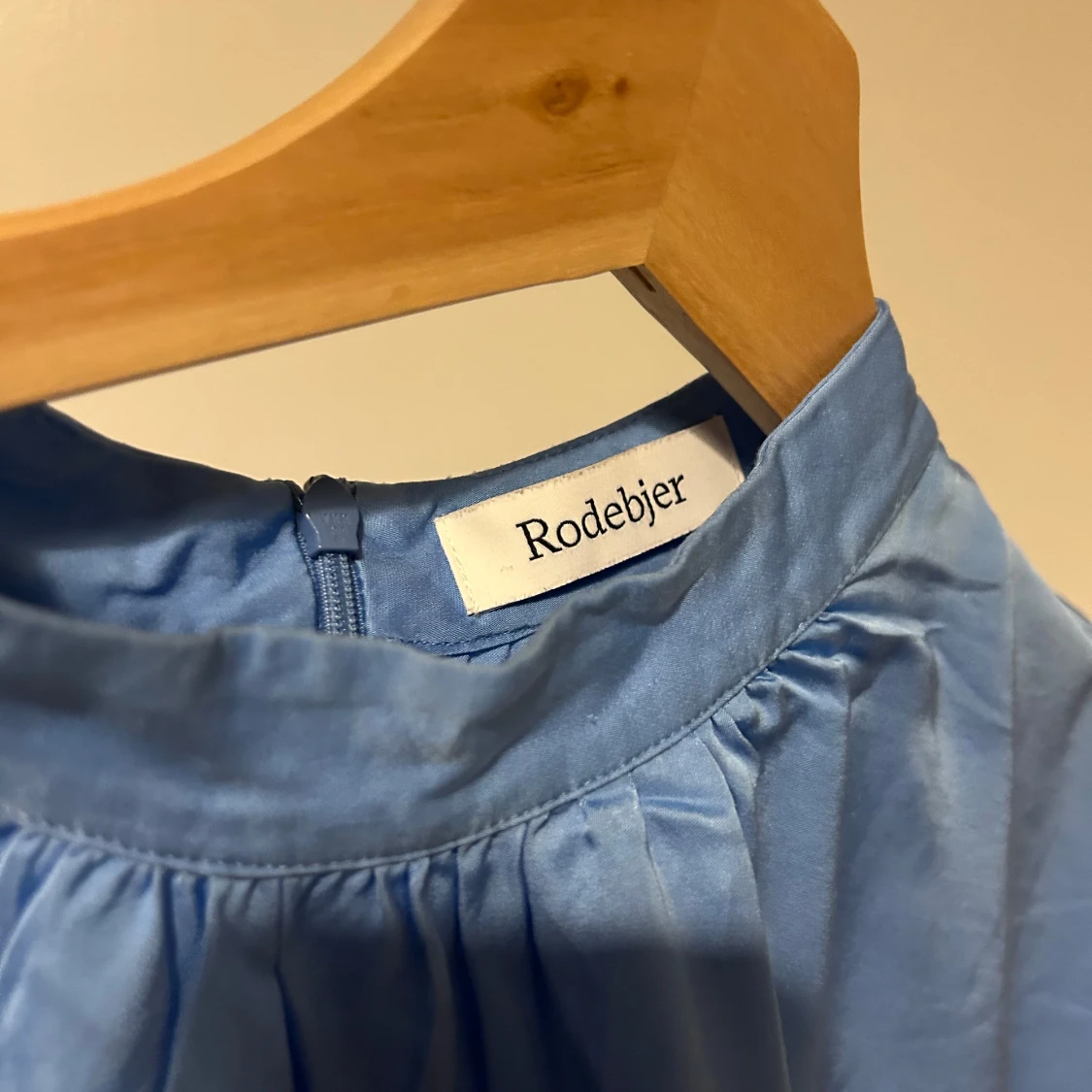 Blå blus från Rodebjer - 1