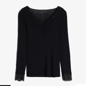 Intimissimi spetströja  - En jätte fin mjuk tröja från intimissimi💕 Nypris 569kr😊