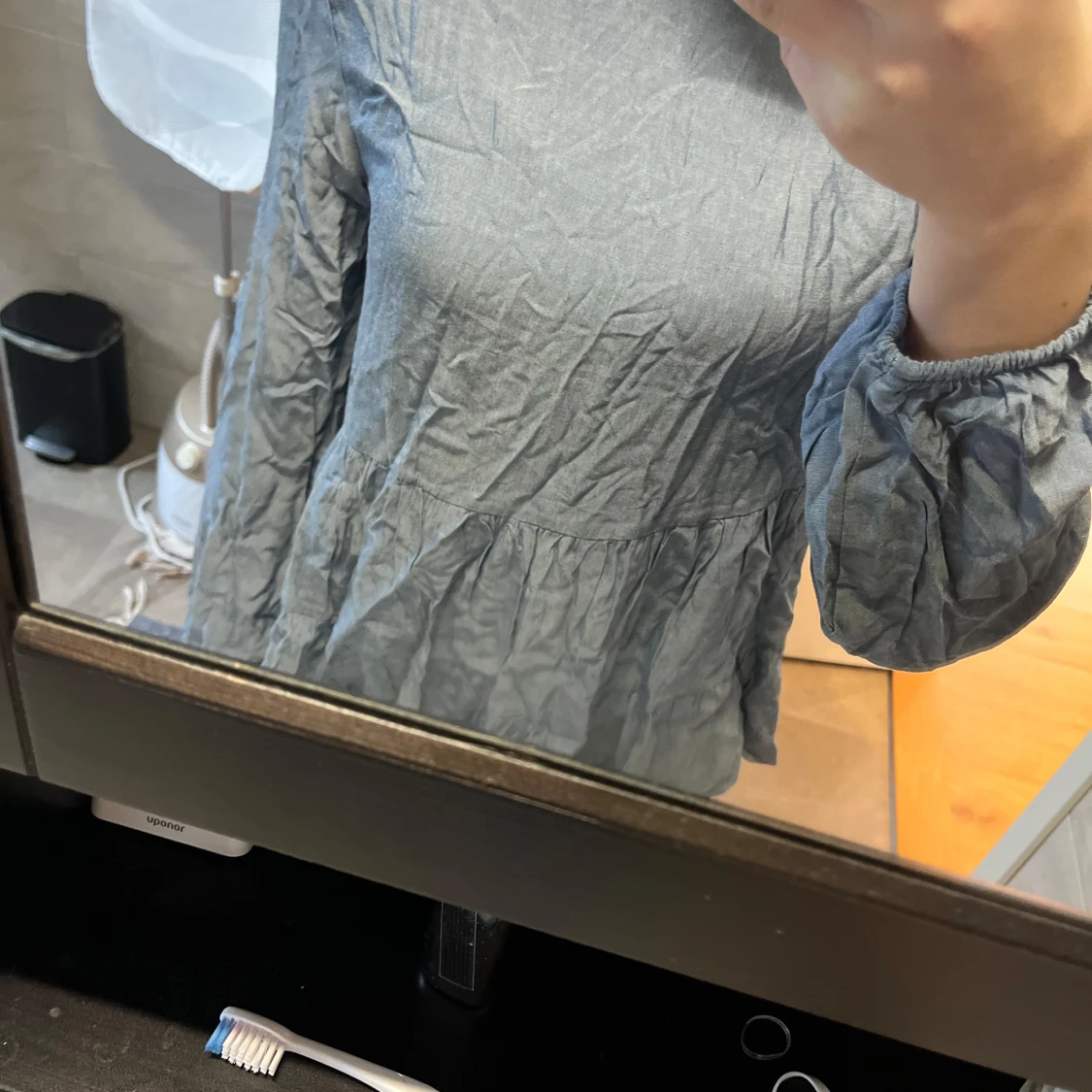 Grå/blå blus från H&M - 1