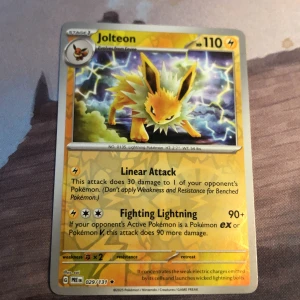 Jolteon Pokémonkort - Jolteon Pokémonkort Stage 1-kort (029/131