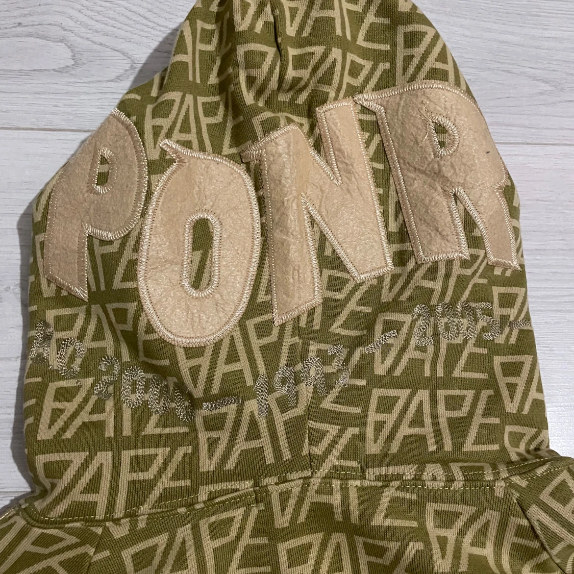 Grön hoodie från A Bathing Ape - 4
