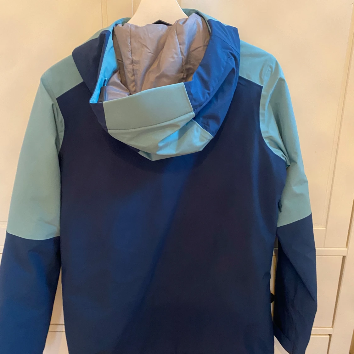 Blå skidjacka från Haglöfs <3 - 93