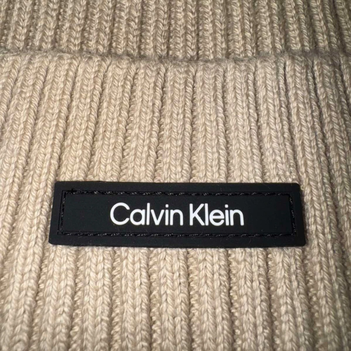 Calvin Clein mössa - 91