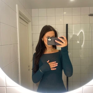 Viral Intimissimi Kashmir tröja  - Den supervirala tröjan från intimissi! Använd ca 2 ggr, nyskick! Så snygg och smickrande