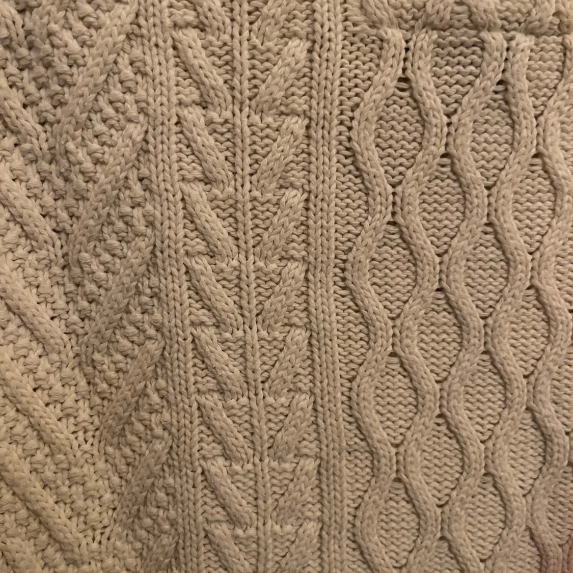 Vit stickad tröja från Bondelid - 93