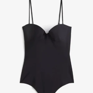 Hm body - Den virala slutsålda HM bodyn, lapparna finns kvar (säljer för att den var för liten för mig) 75B 