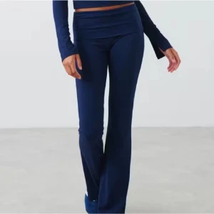 Marinblå yogapants  - Helt oanvända endast testade. 