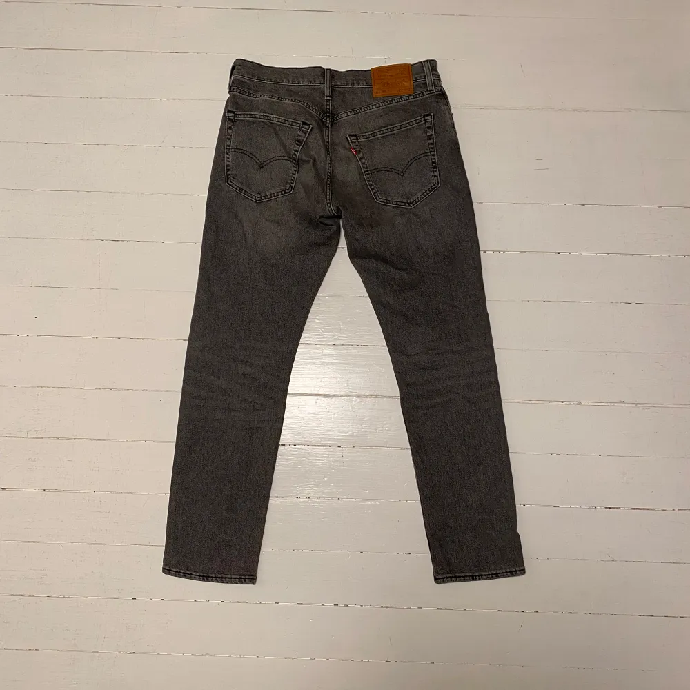 Säljer nu mina helt nya Levis 501! 10/10 skick använda 1 gång! Hör av dig vid frågor och funderingar! . Jeans & Byxor.