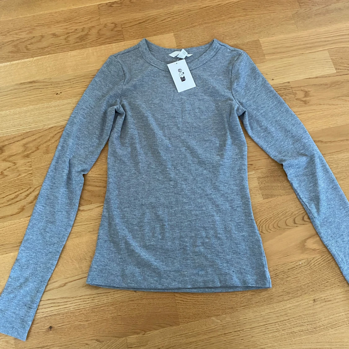 grå långärmad tröja från h&m - 93