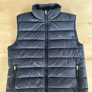 GANT Väst - Fint skick. Nypris 1999kr. 