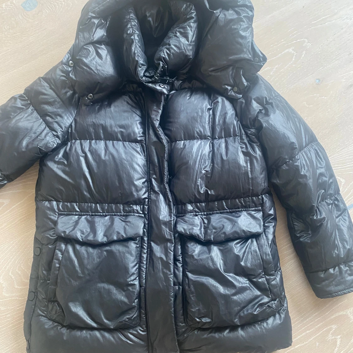 Svart pufferjacka från Massimo Dutti