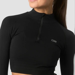 Iciw tröja - Iciw träningströja i storlek xs. Säljer då den ej kommer till användning. Den är endast använd två gånger. 