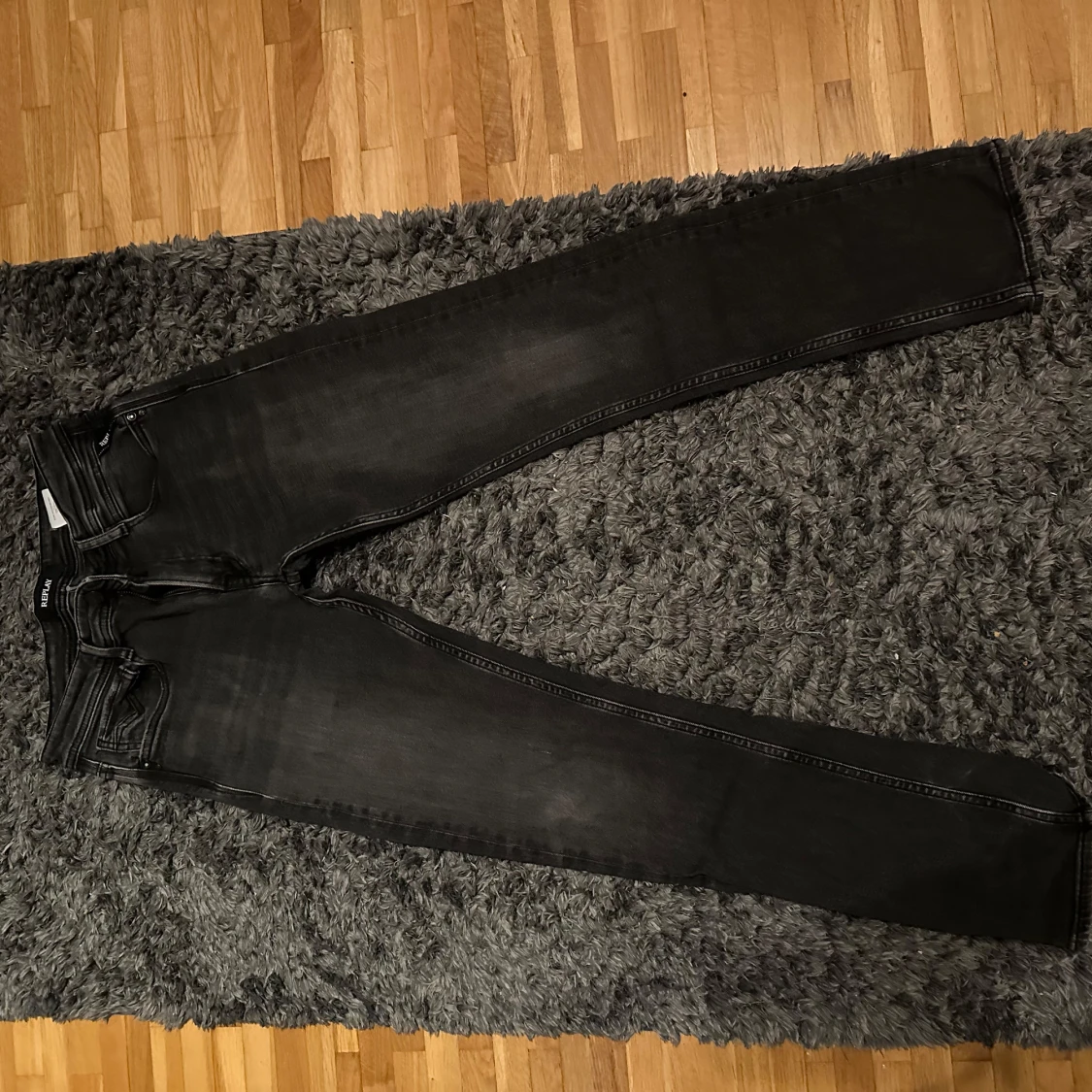 Svarta jeans från Replay - 90