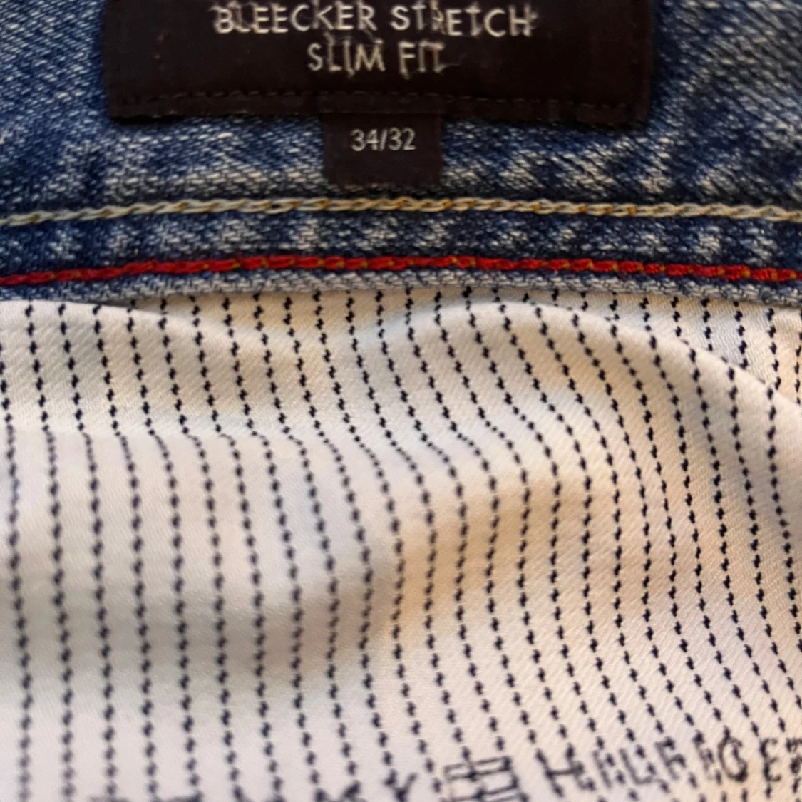 Blå jeans från Tommy Hilfiger - 93