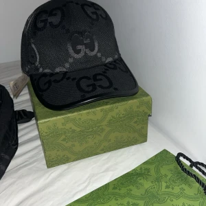 Gucci keps helt ny  - Fick även i en present. M passar även folk som har S 