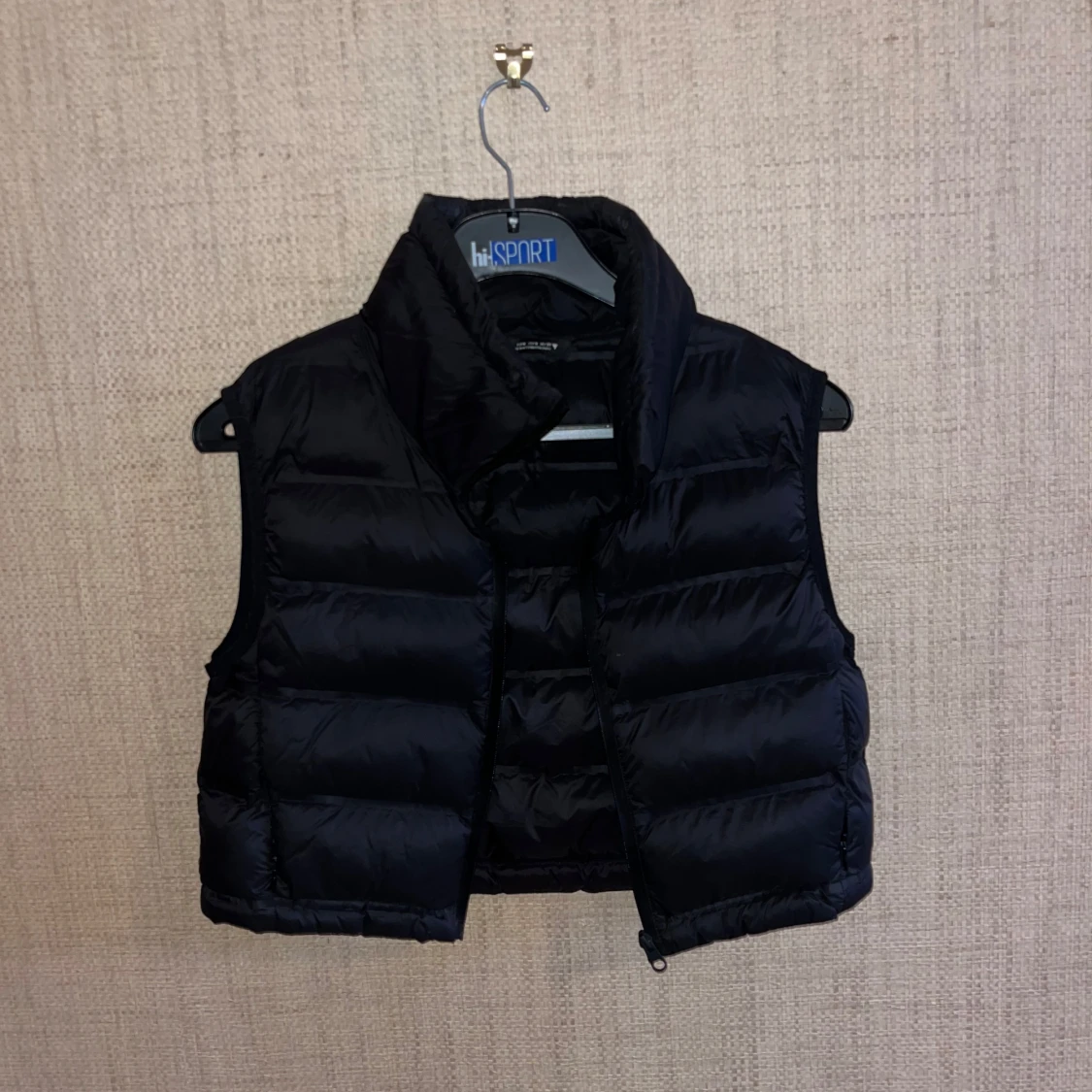 Svart dunväst från Zara