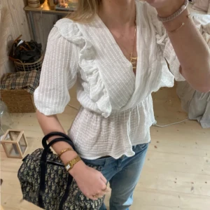 Trekvartärmad blus💕💕 - SUPER snygg blus!! 