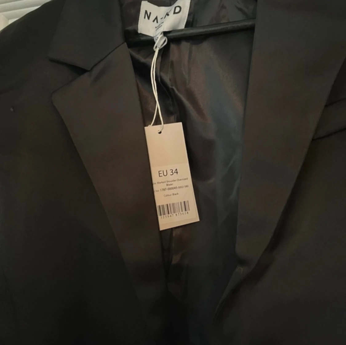 Svart kavaj från NA-KD storlek 34 - 2
