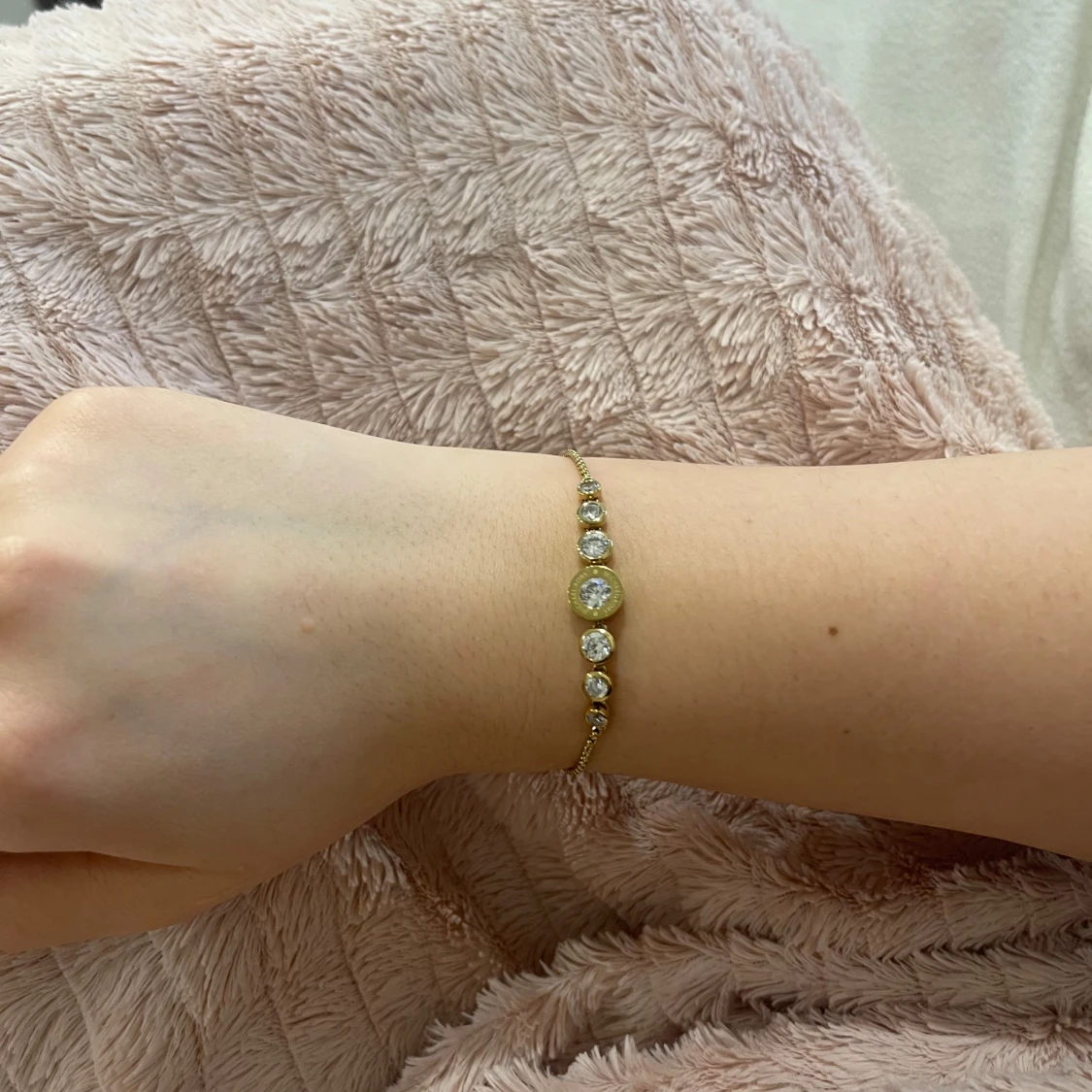Guldarmband med kristaller - 2