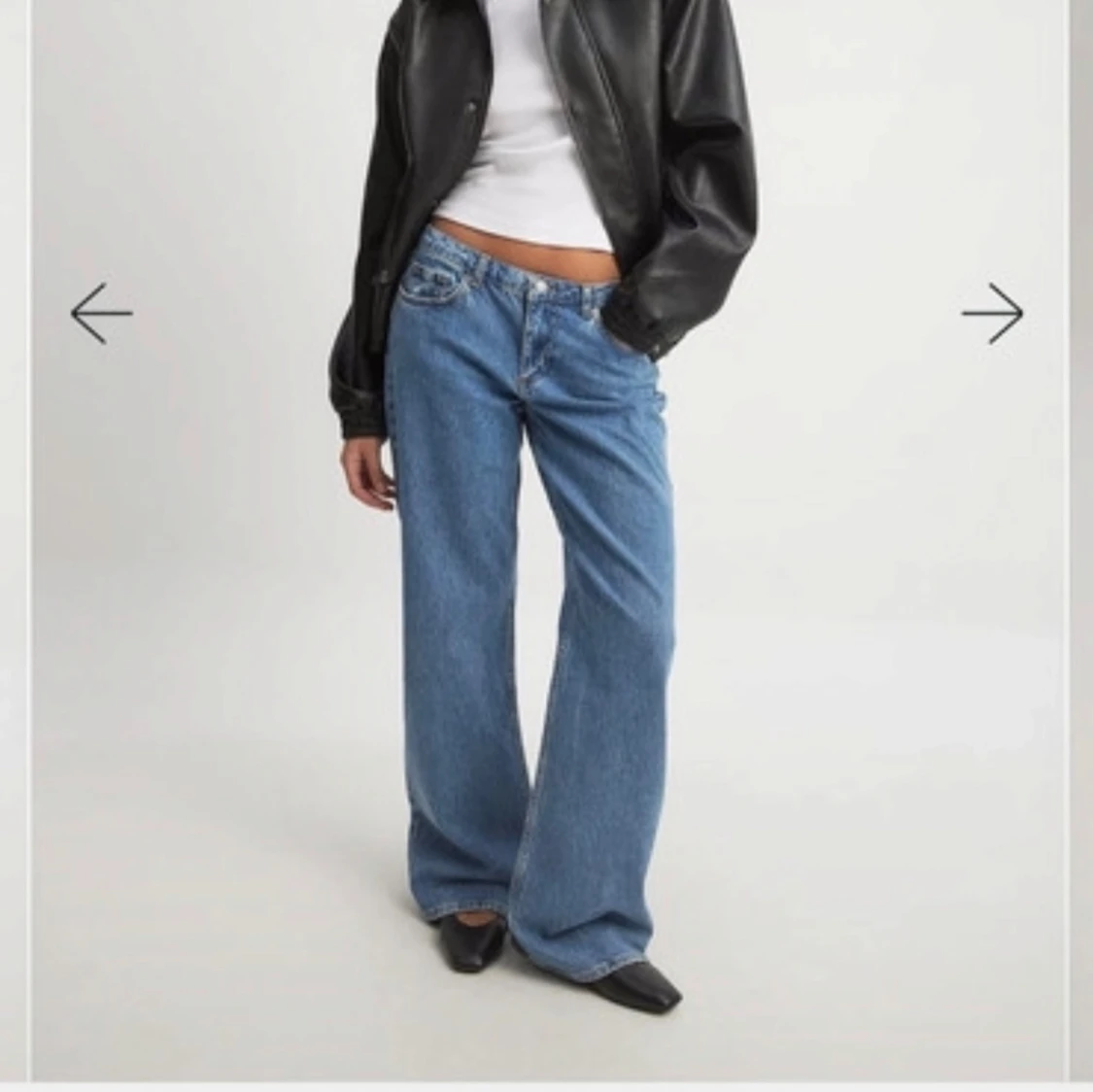 Low wide jeans från NA-KD