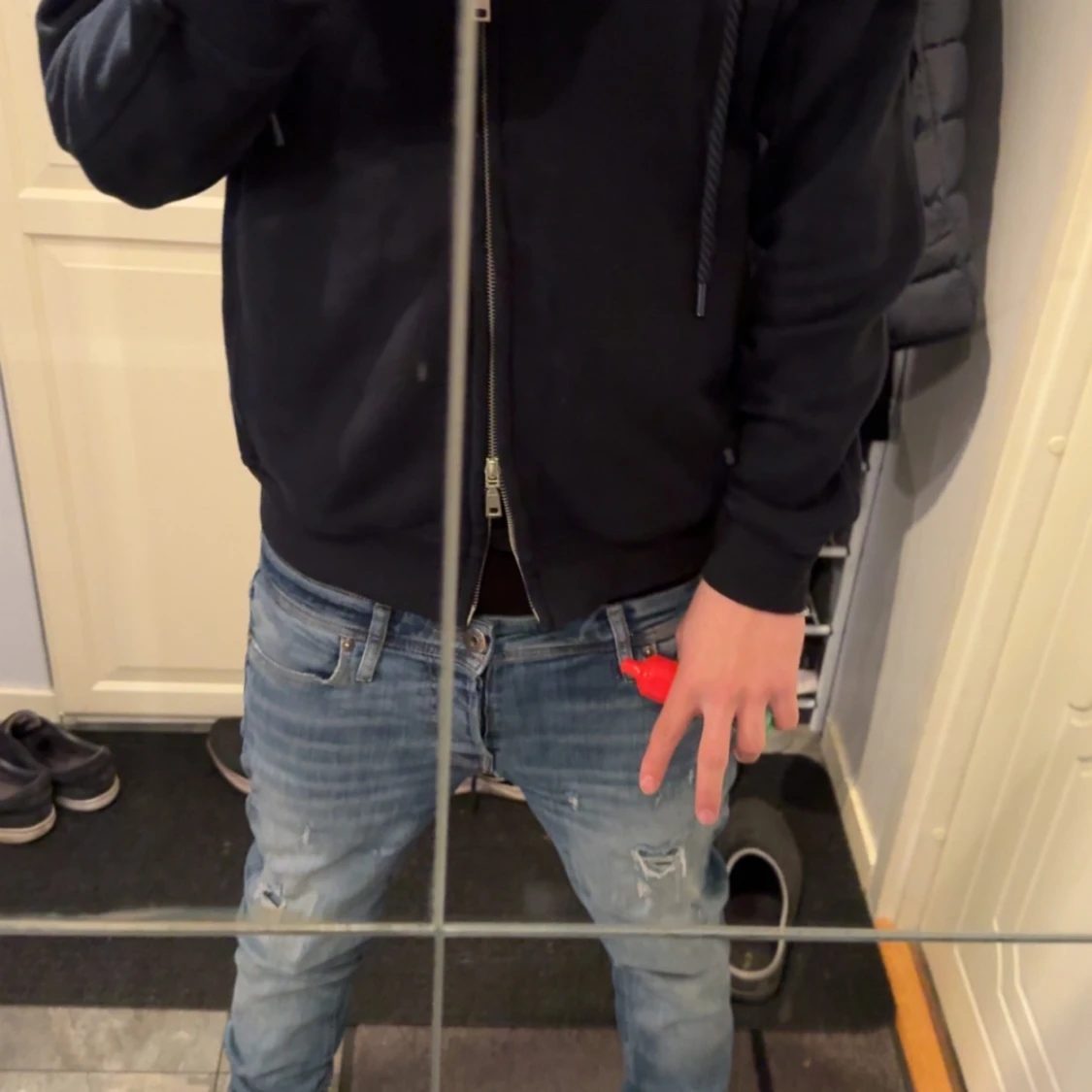 marin blå hoodie från Selected - 3