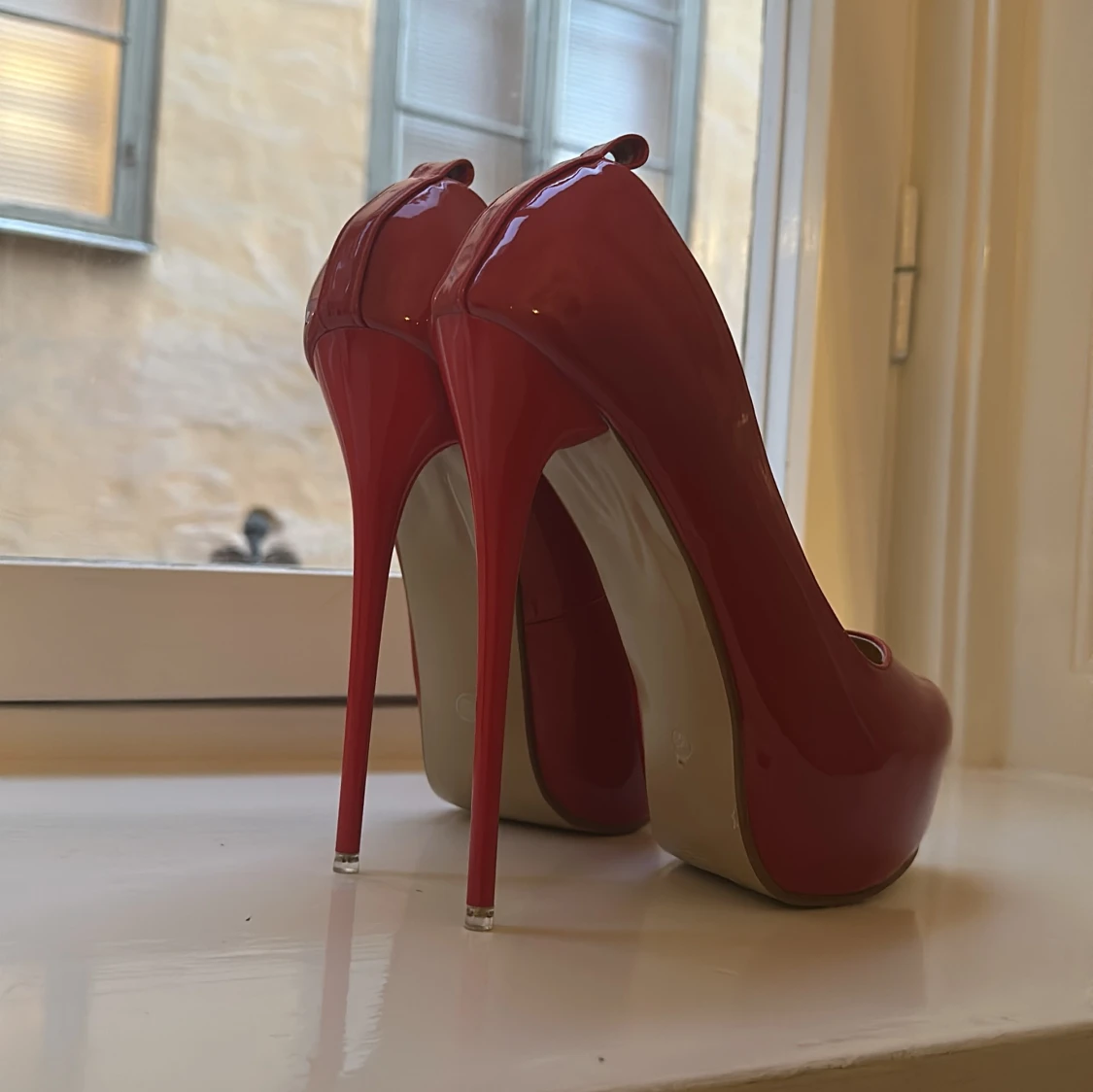 Röda högklackade pumps - 2