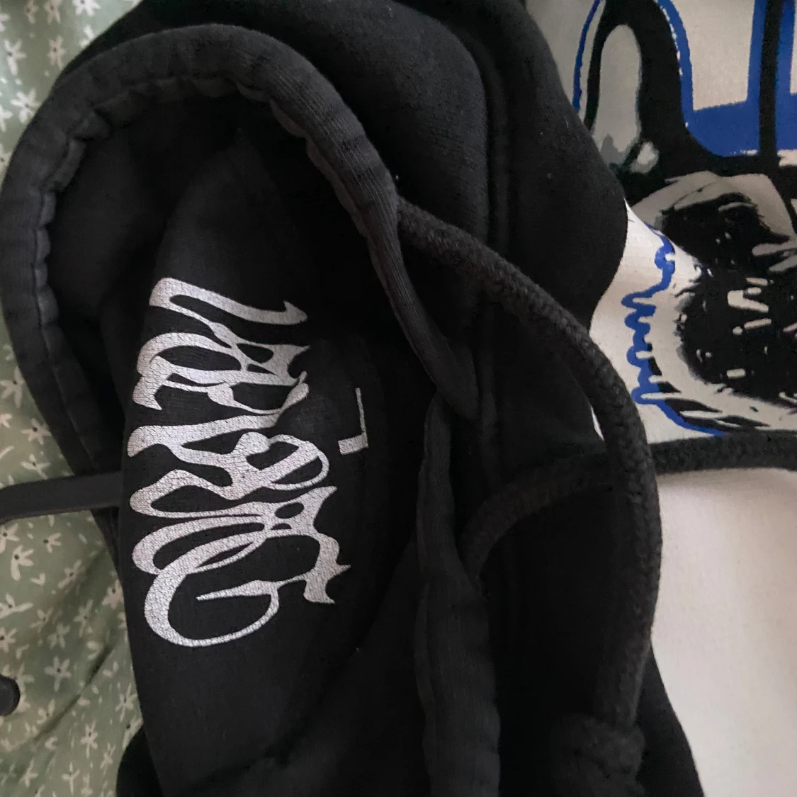 Bladee drain gang rain earth dance - 2