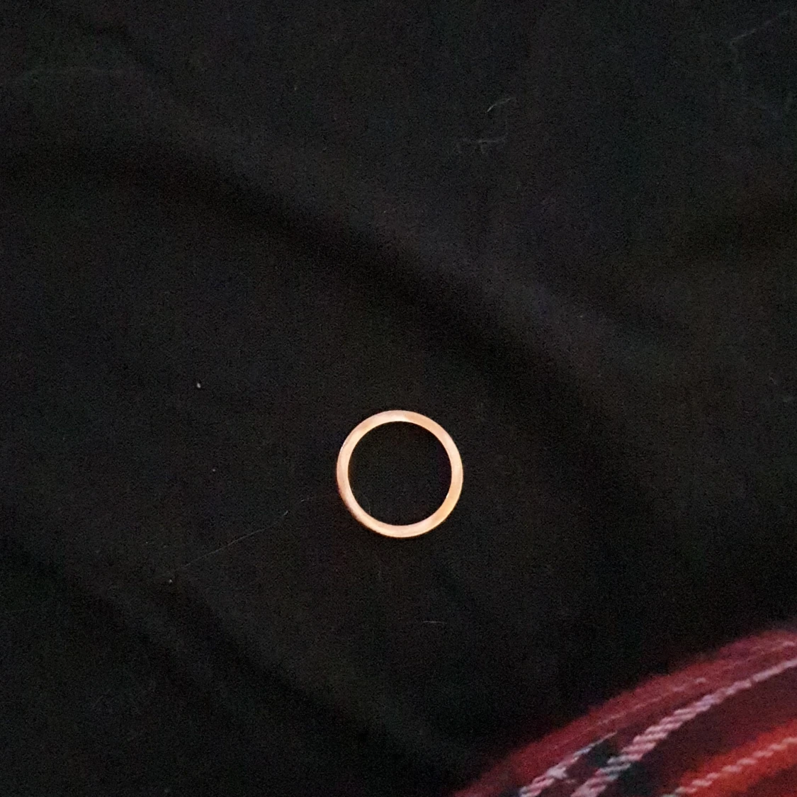 Guld och champagne färgad ring - 90