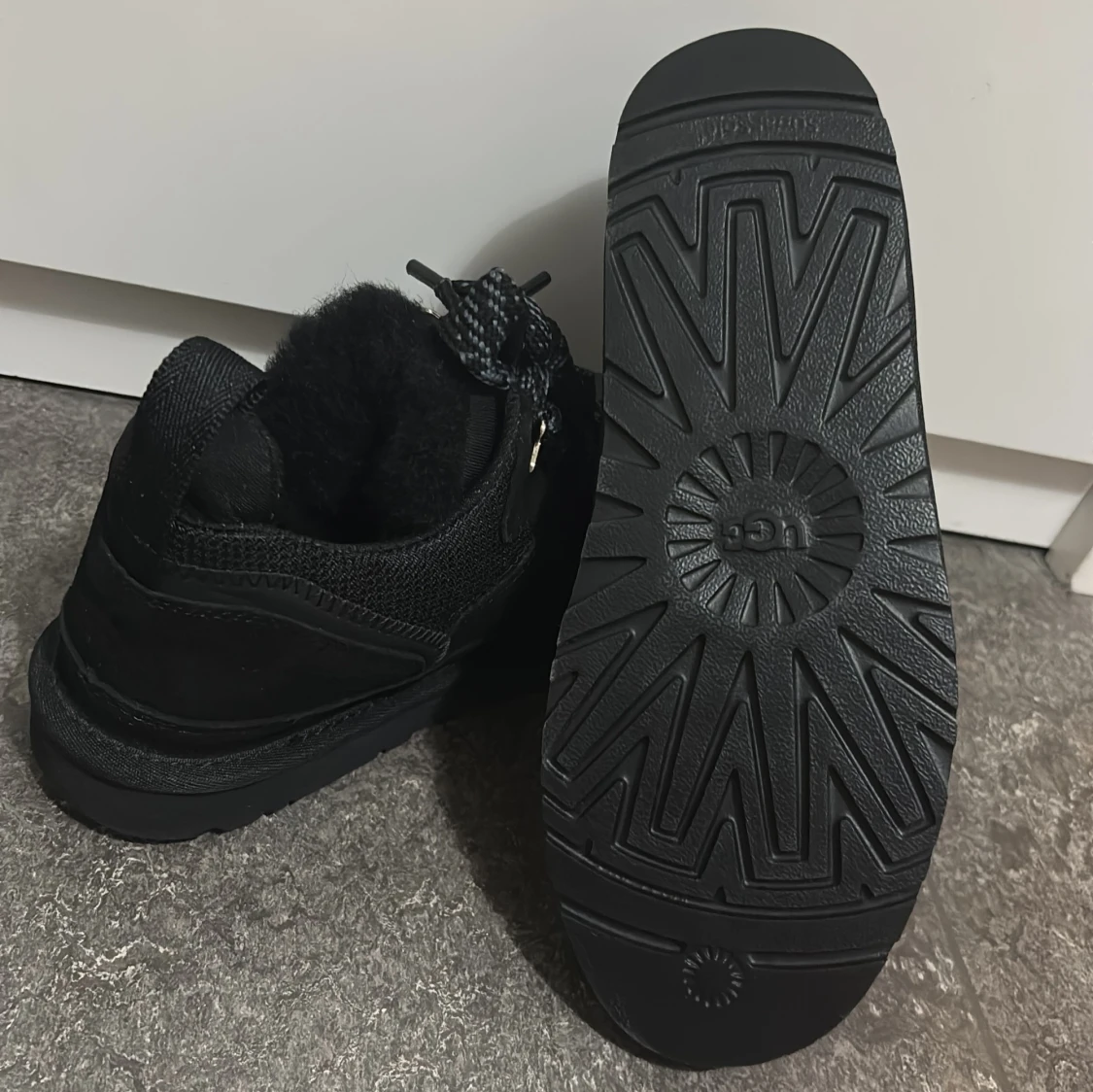 Lowmel UGGs, Svarta sneakers  - 92