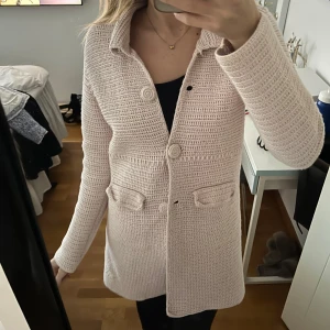 Rosa kofta/kappa - Jättesöt ros kofta/kappa från Odd Molly💓💓💞