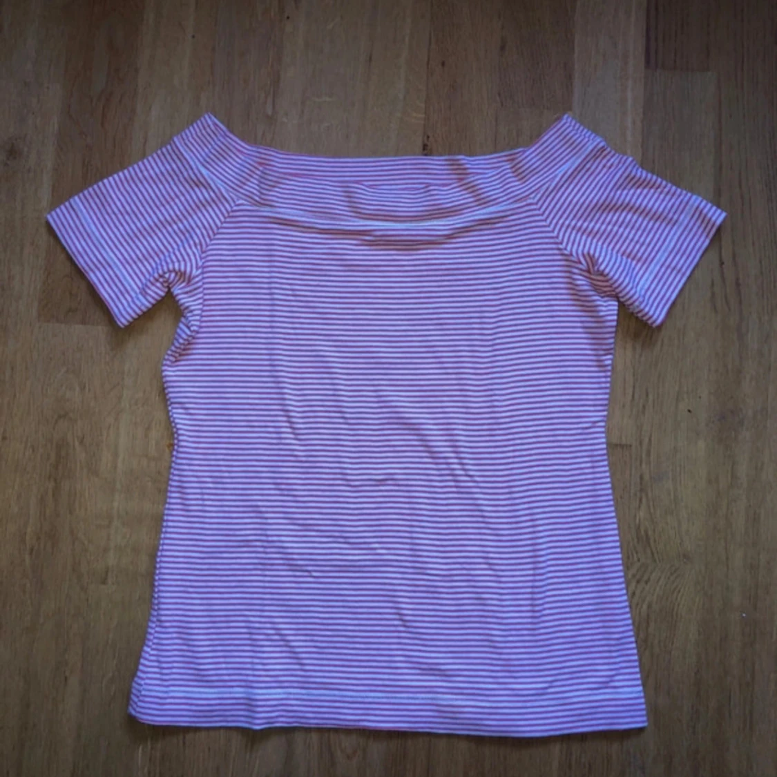 Randig offshoulder topp - 90