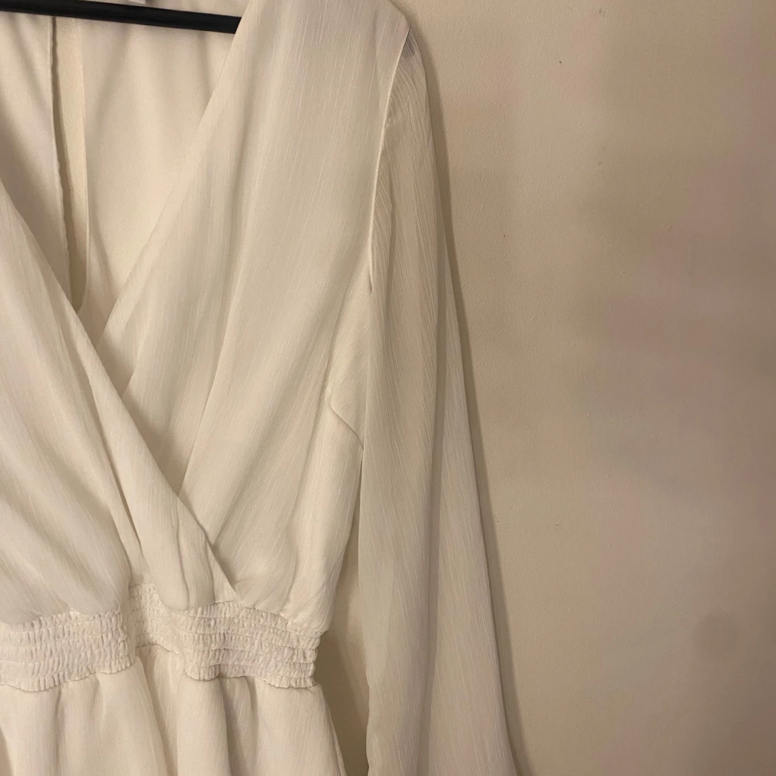 Vit omlottklänning från Bubbleroom - 92